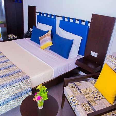 Dunia Hotel Ouagadougou Loumbila Eksteriør bilde